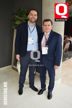 Dr. Héctor Padilla y Dr. Marcos Vargas Maciel Pte del Colegio de Ginecología y obstetricia de León