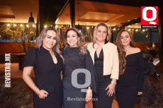 A    Pau Ramírez, Anais Villalobos,  Gloria Herrera García y Karen Peréz