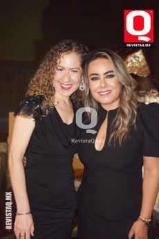 Evelyn Hernández y Viridiana López.