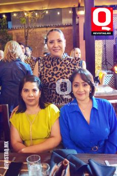 Martha Esparza,  Ana Gómez y Alejandra Ojeda