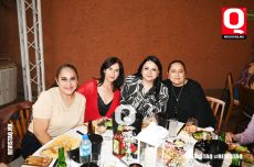 Andrea Garnica,  Bertha Salazar,  María Elena Flores y Luz María Hernández