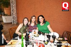 Gina Mejía,  Claudia Padilla  y Mariana Frausto