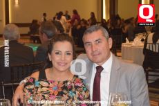 A   Dra. Nubia Rodríguez y Javier González