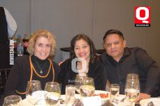 Ilda Covarrubias, Pavelyn Márquez y Fernando González