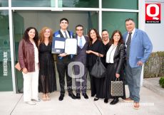 Jorge Humberto Esquivel Puente acompañado de su familia