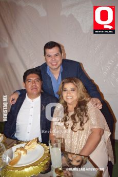 Alberto Arellano,  Jesús Montoya Gaona y Chila Olmos
