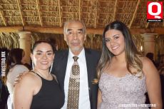Norma Muñiz,  Arturo Moreno y Yatziri Moreno Muñoz