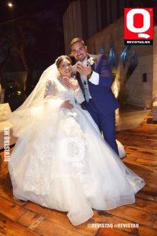 A   Destilan amor, Martha Oliva Martínez y Kevin Ortiz