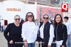 Rosalinda Vargas, Kathya Gómez,  Elena Gómez y Manola Vargas