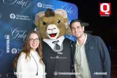 Jackie Sutton y Gerardo Gutiérrez con TEUS