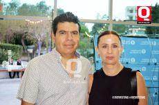 Chuy Padilla y Mónica Llaguno de Padilla