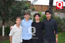 A   Santiago Hernández, Max Camarena,  Marcelo Cordero y Fernando Muñoz
