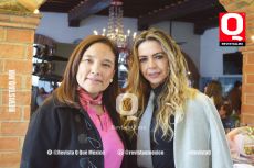 Jimena Sarabia  y Claudia Moreno