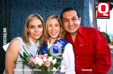 Silvia Lira, América Totsuka y Jorge Totsuka