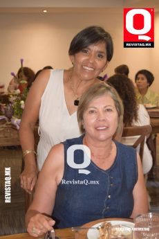 Luz Elena Hidalgo y Gaby Arce