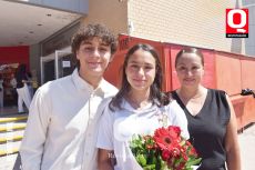 Victor Loyola, Ana Karen Rodríguez y Nadia García