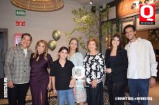 Ian Gaona, Evelia Reyes, Alondra Ramírez, Tania Gaona, Alicia Peréz, Sofía Gaona y Juan Germán Bulle