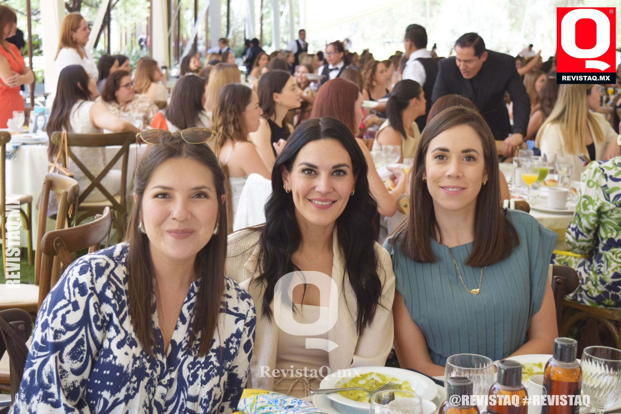 “UN GRAN DÍA PARA LAS MAMÁS” - Revista Q