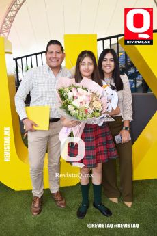 Alonso Barajas,  Valentina Barajas y Sandra Berumen