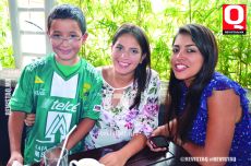 Mariano,Carla y Mariana González