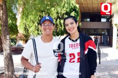 Andrés Olvera y Ruby López