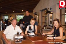Ricardo Felix, Andrea Felix y Lourdes Casares