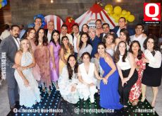 A     Padres de familia en la Graduación del Programa de inglés – Colegio del Miraflores