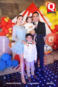 Sidney Torres,  Luca Márquez y   Christian Márquez
